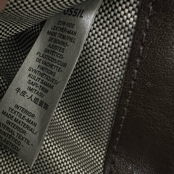 Fossil Liza Leather Slim Bifold Wallet - Picture 6 of 6